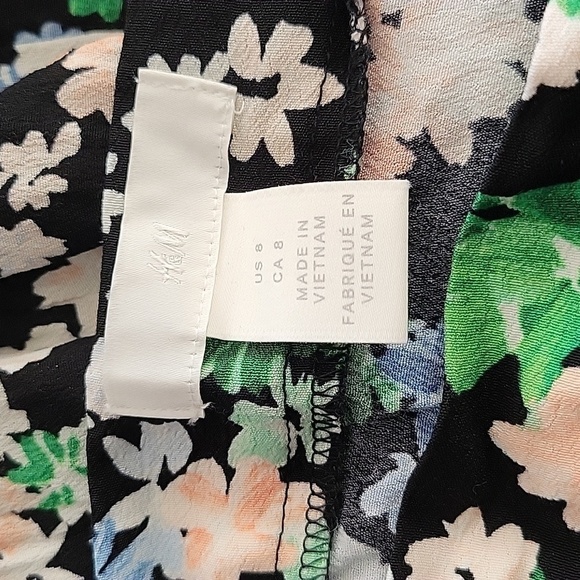 H&M Floral Skirt - Picture 9 of 11